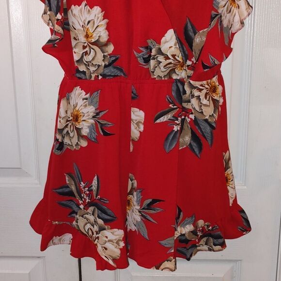 Umgee  red floral print romper  Sz L - Picture 2 of 5